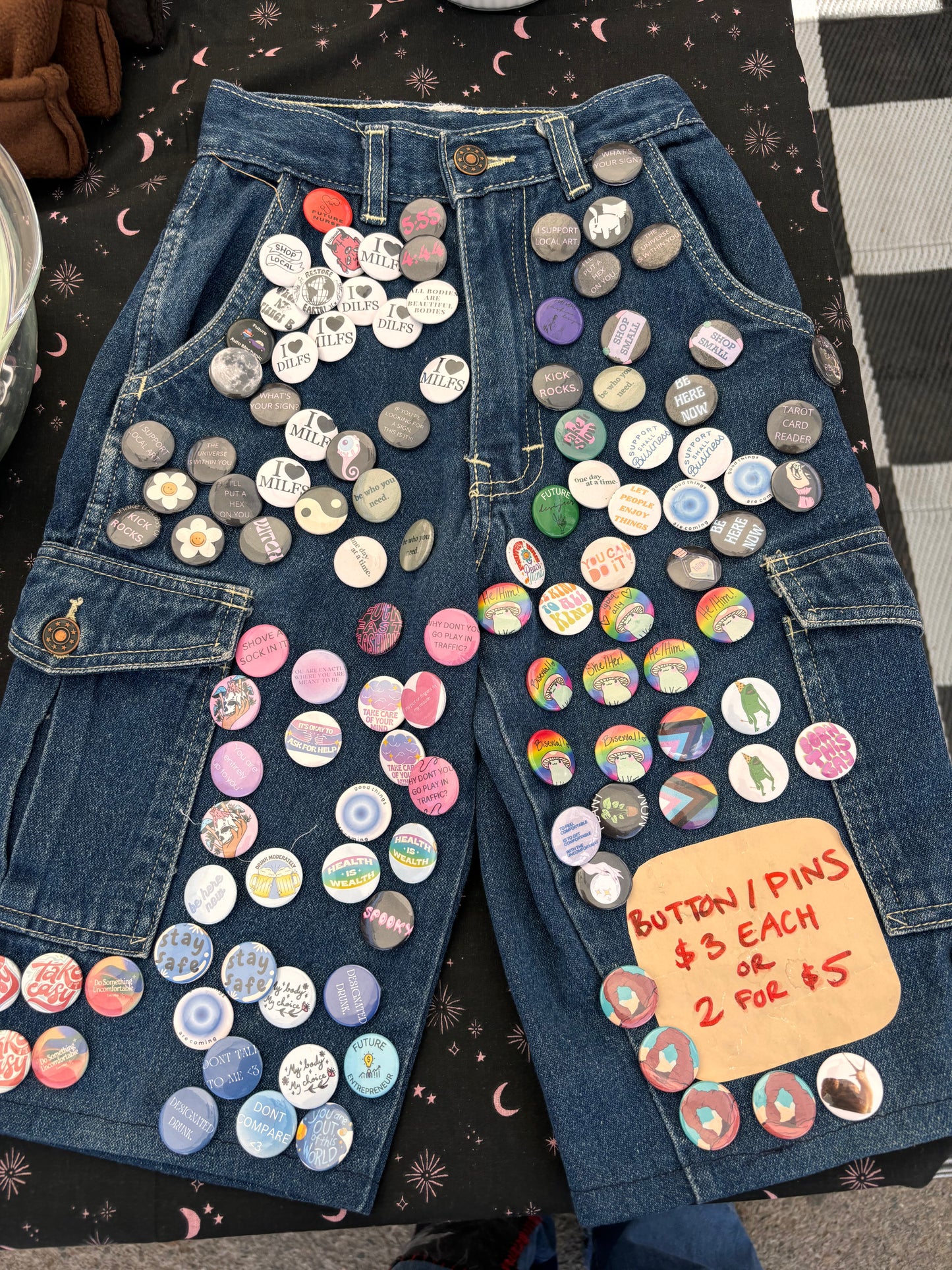 Pins !!
