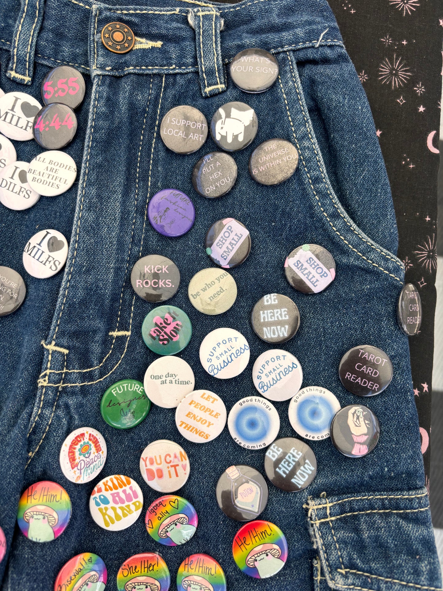 Pins !!
