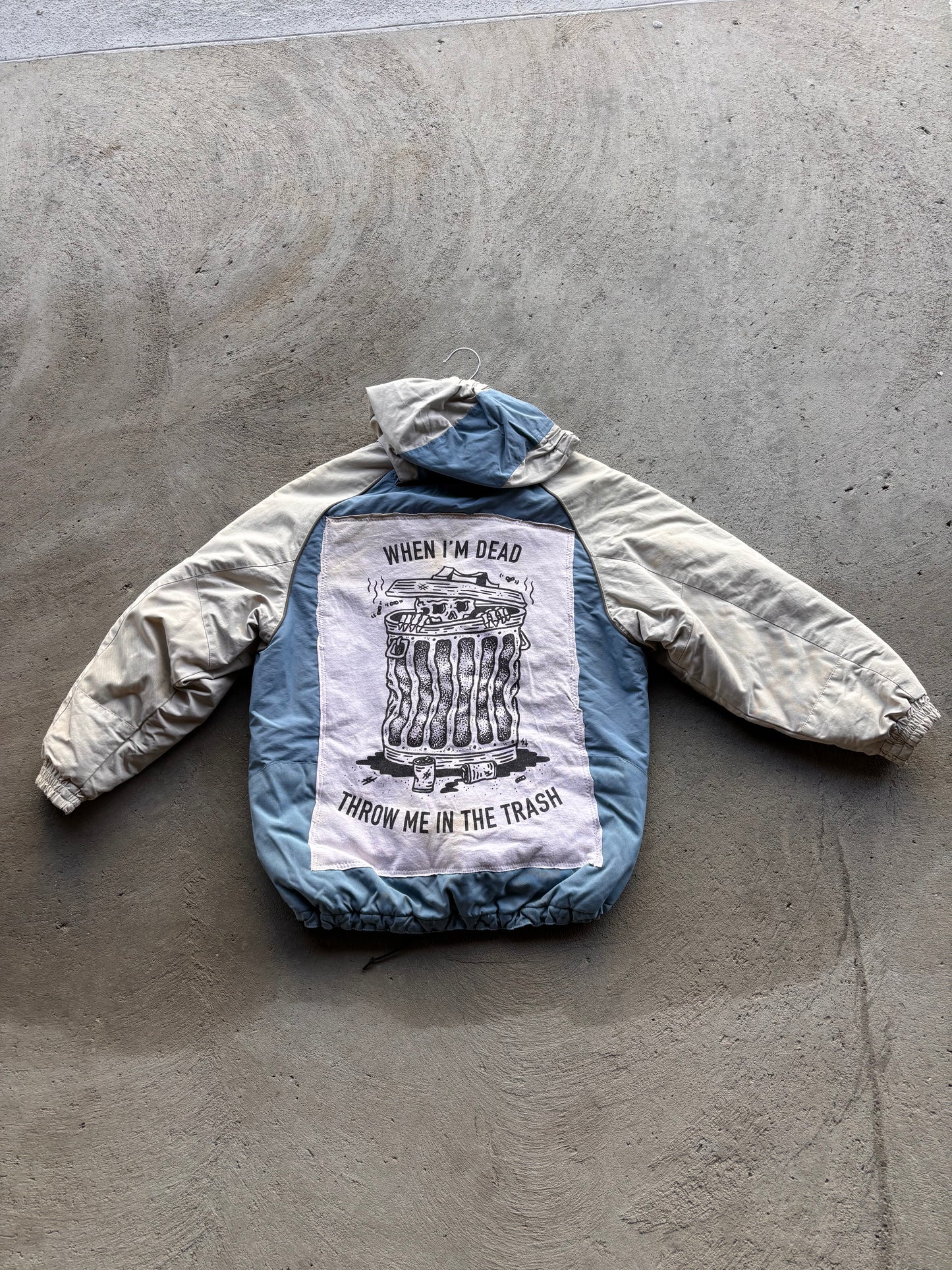 Snowboard jacket