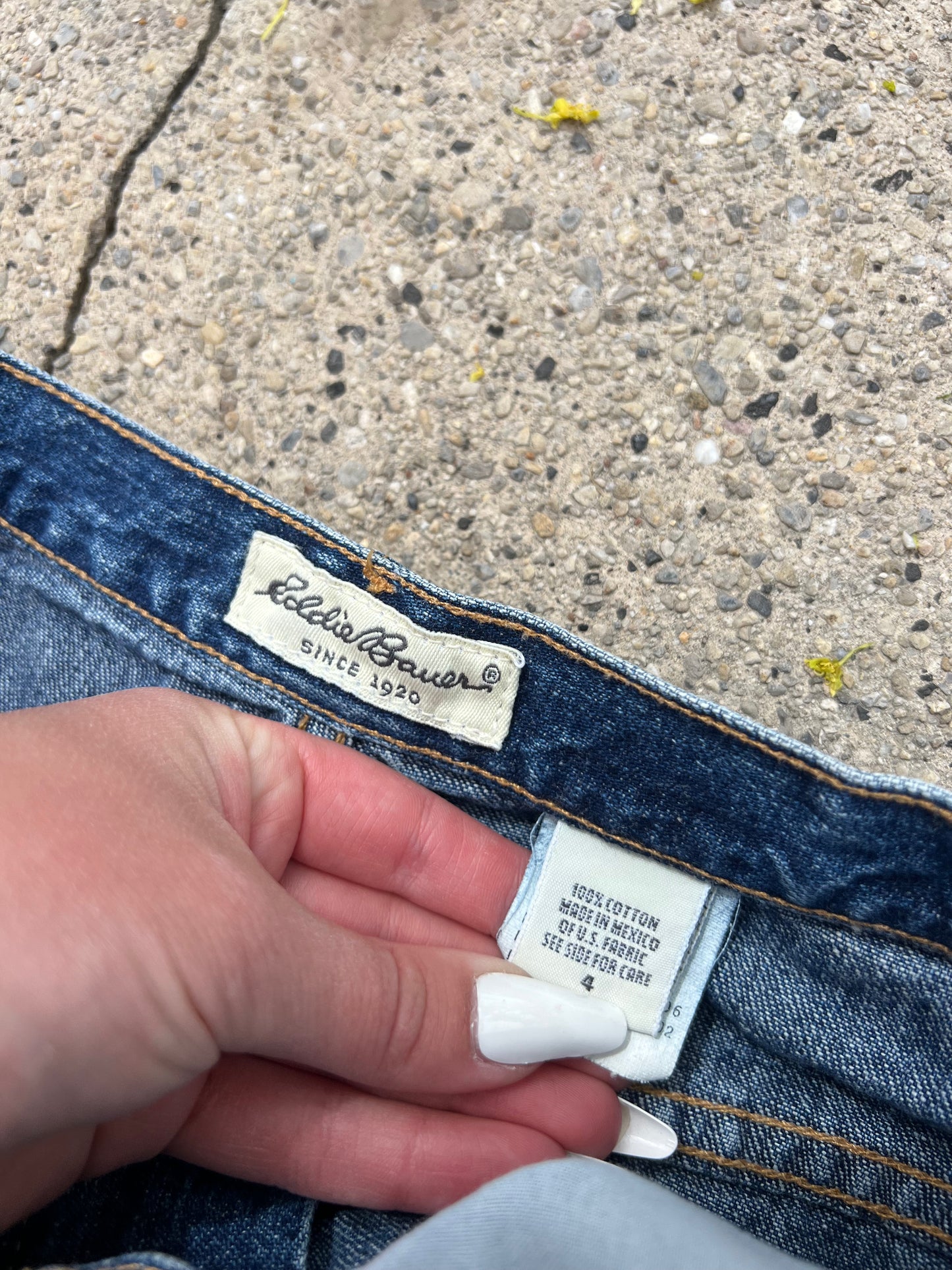 bee jean skirt !