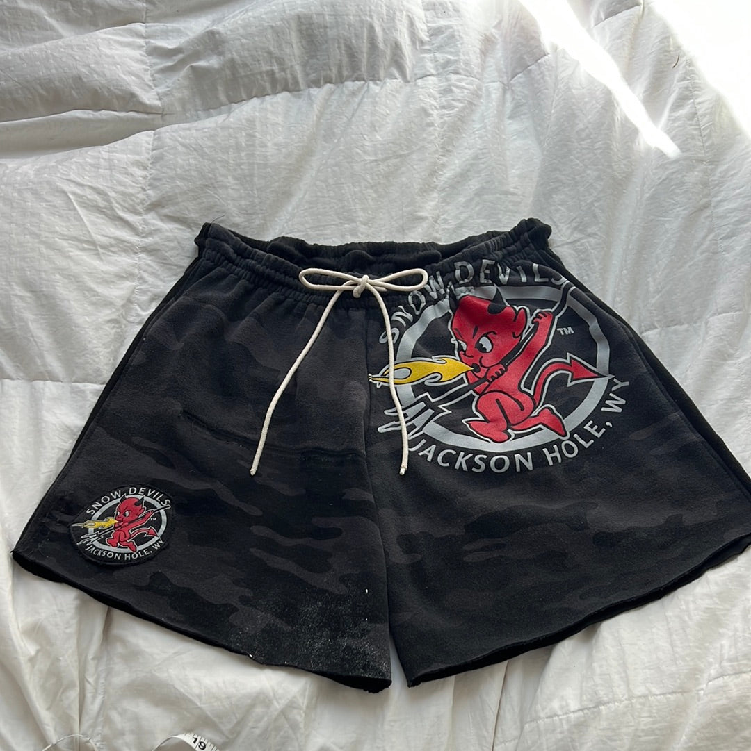 Snowdevils shorts