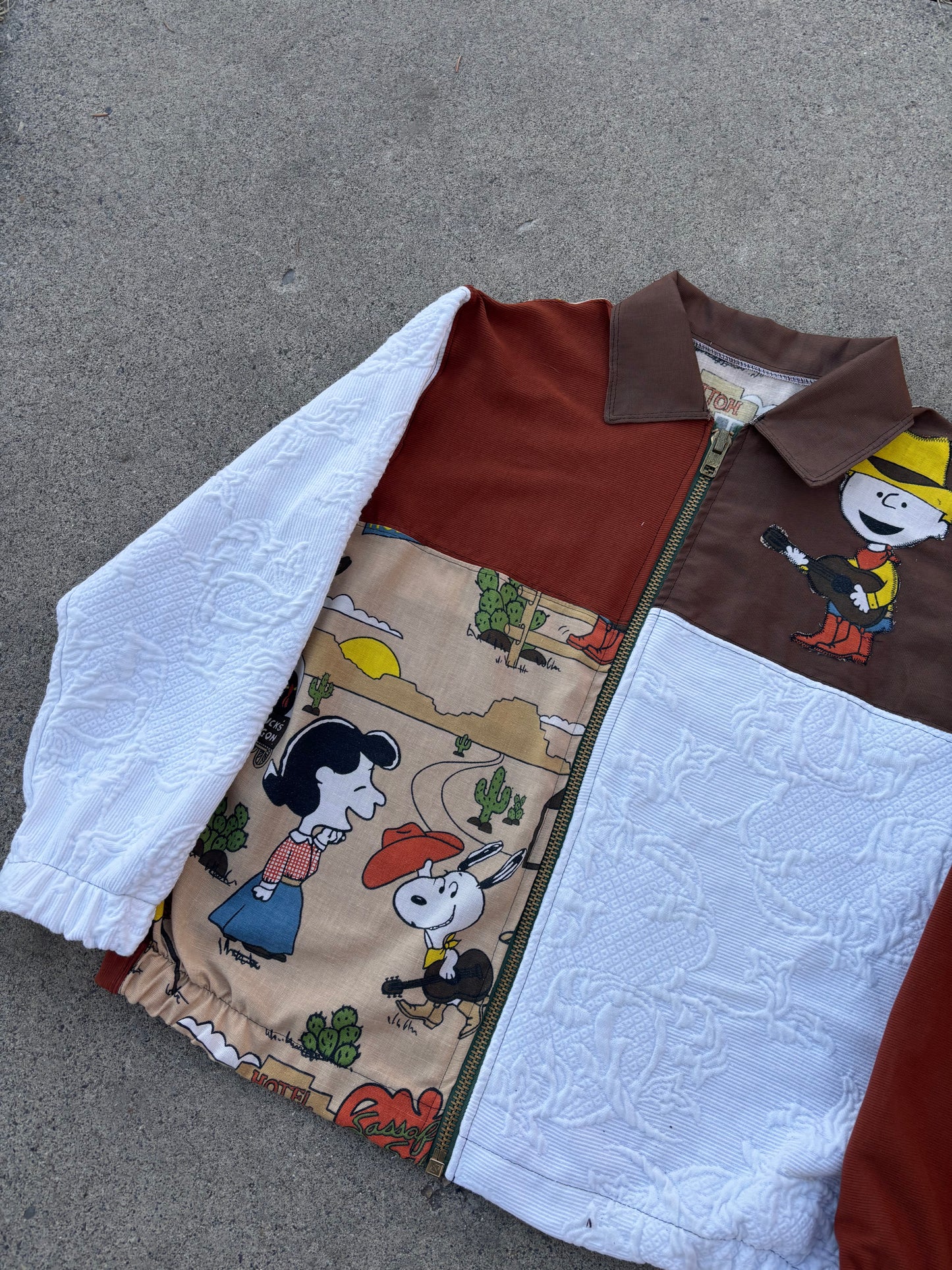 Charlie Brown zip up