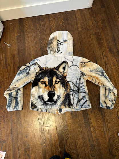Wolf zip up