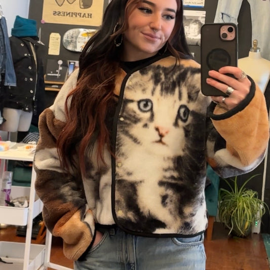 Kitten button up coat